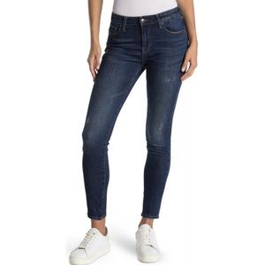 TRUE RELIGION Jennie Curvy Mid Rise Skinny Jeans - Saddle Back - 25